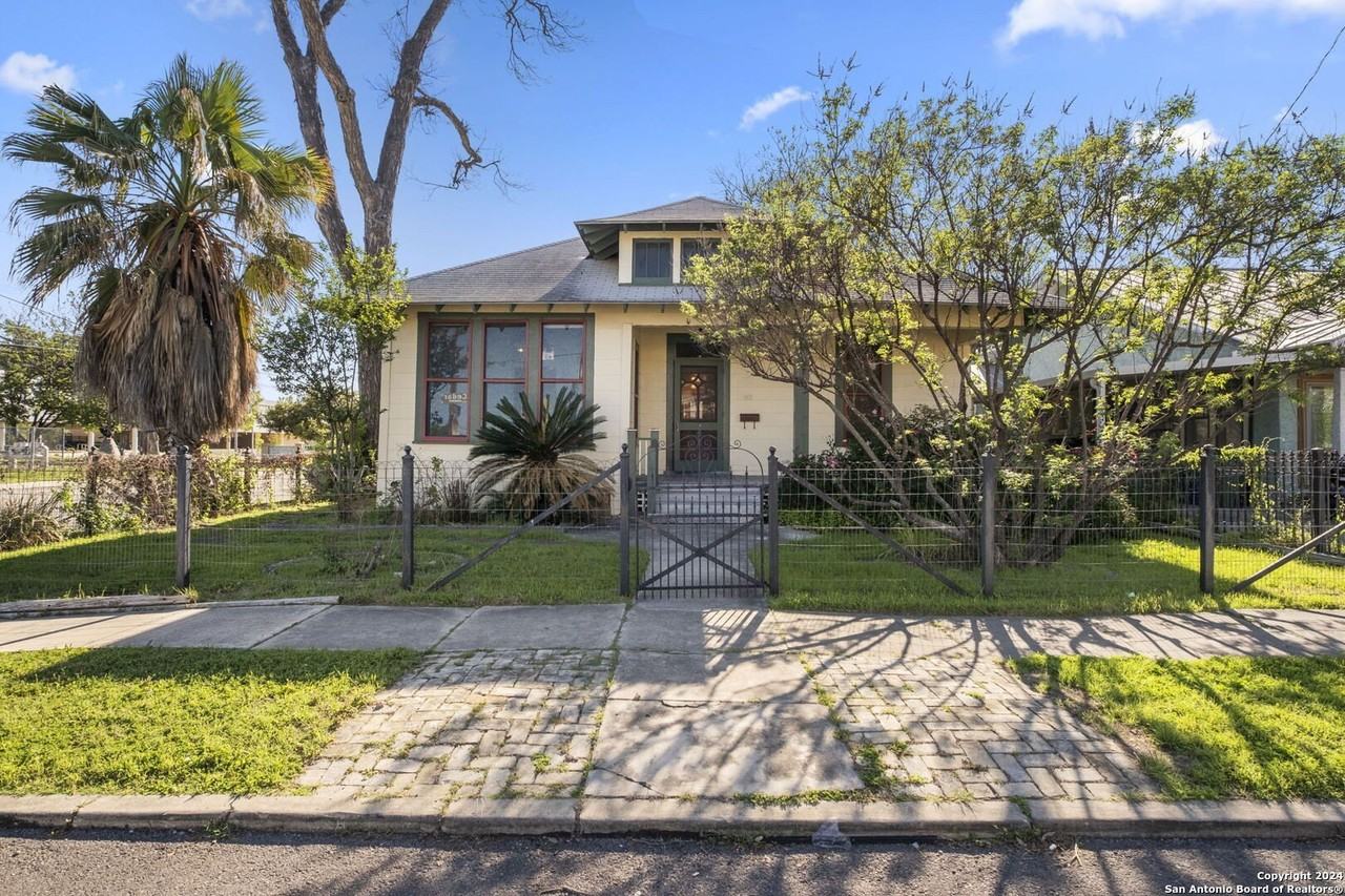 643 Cedar St - Photo 2 of 20