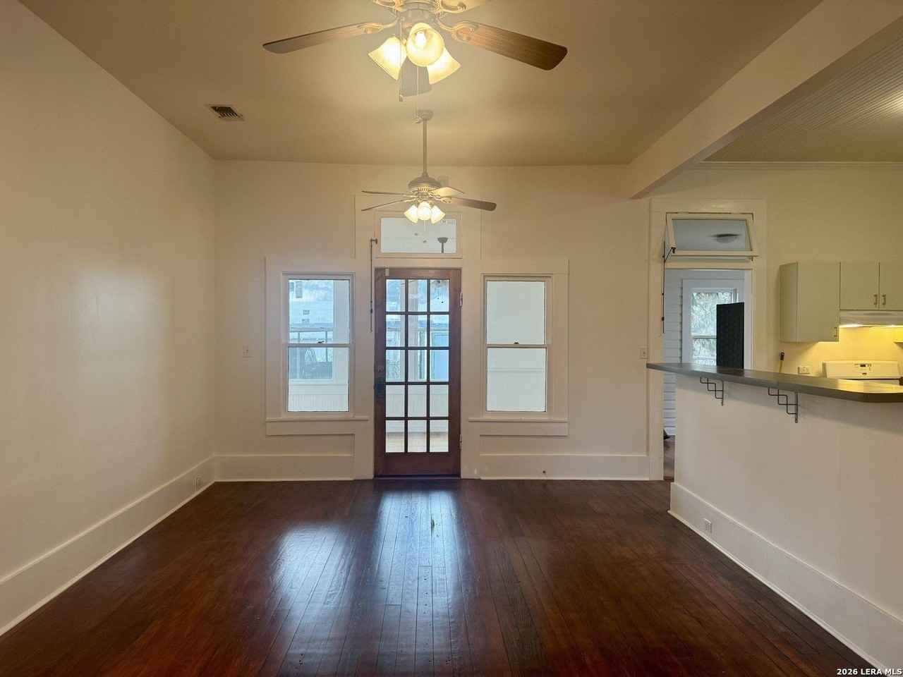 643 Cedar St - Photo 6 of 20