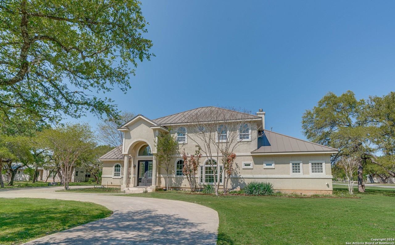 5643 Darmondale - Photo 2 of 50