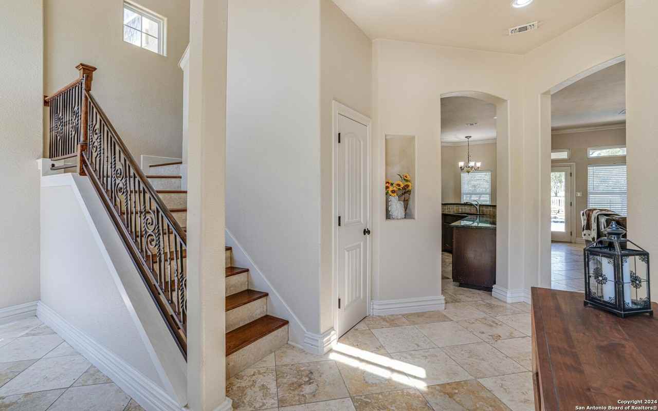 5643 Darmondale - Photo 7 of 50