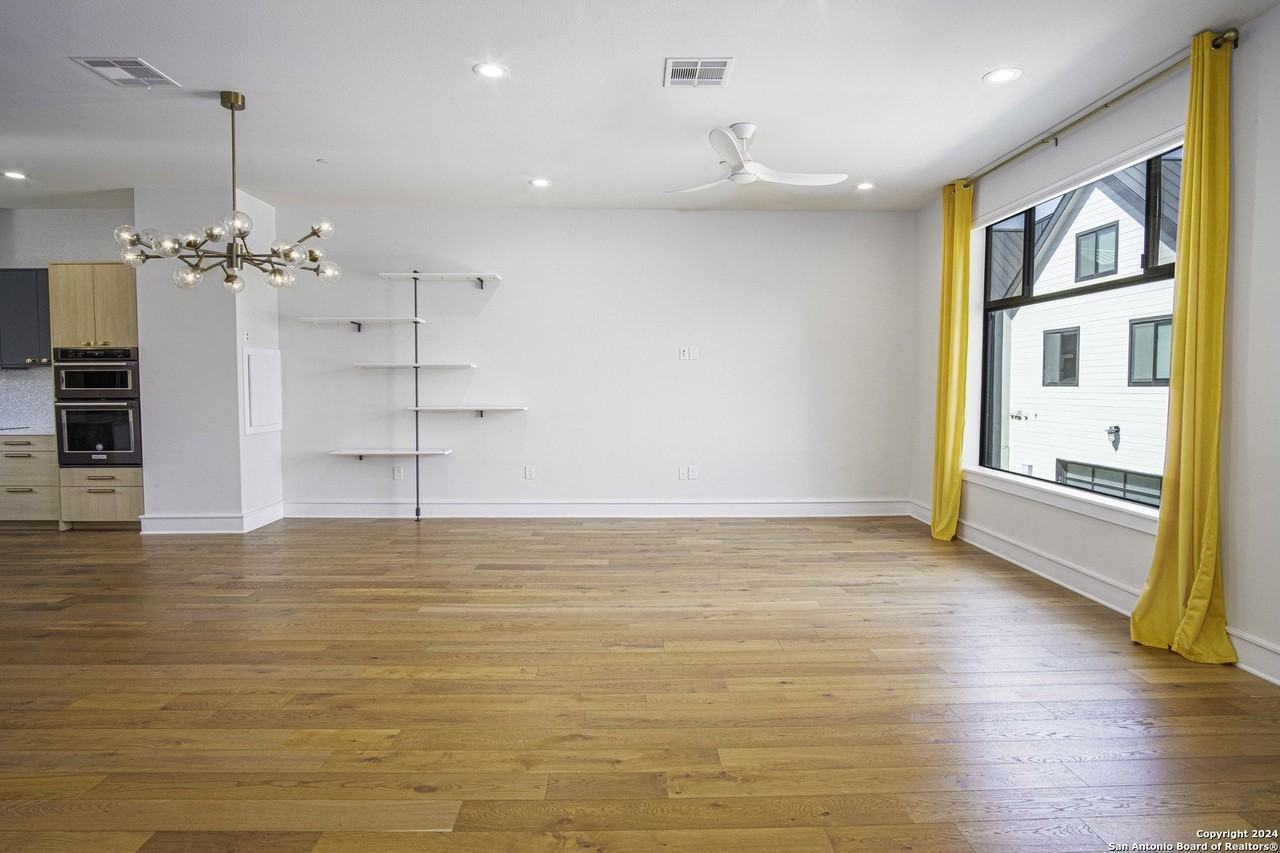 310 Clay St Bldg 15 #15 - Photo 6 of 29