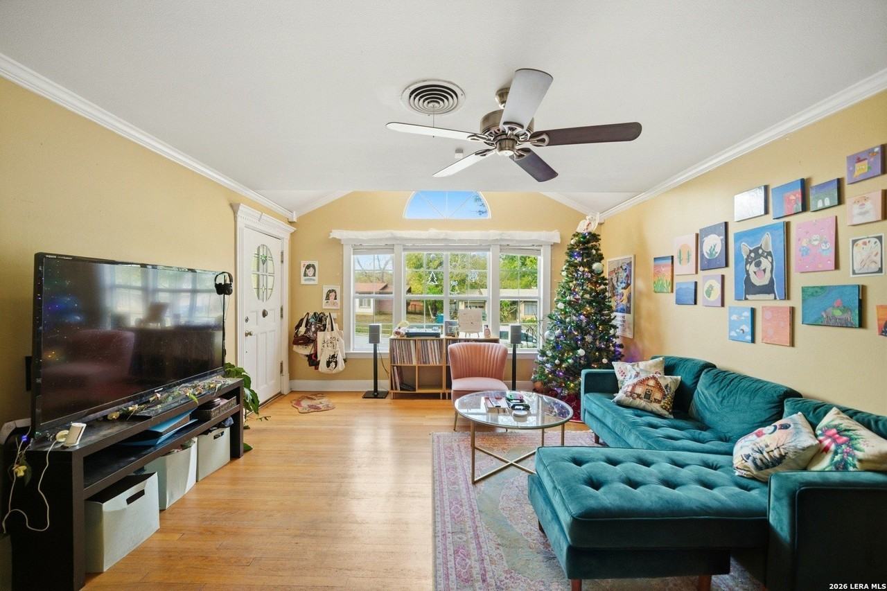 126 Shadow Hill Dr - Photo 5 of 21