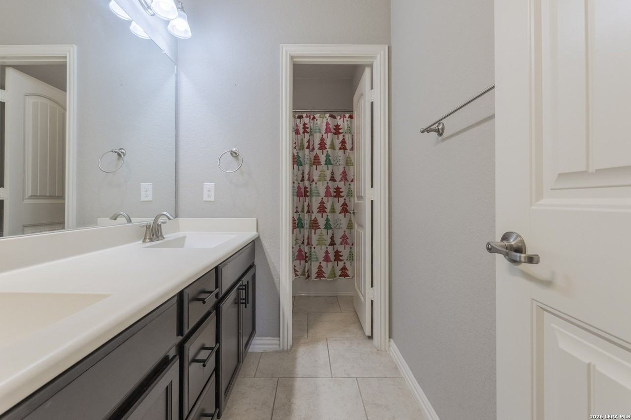 8727 Hideout Bnd - Photo 7 of 32