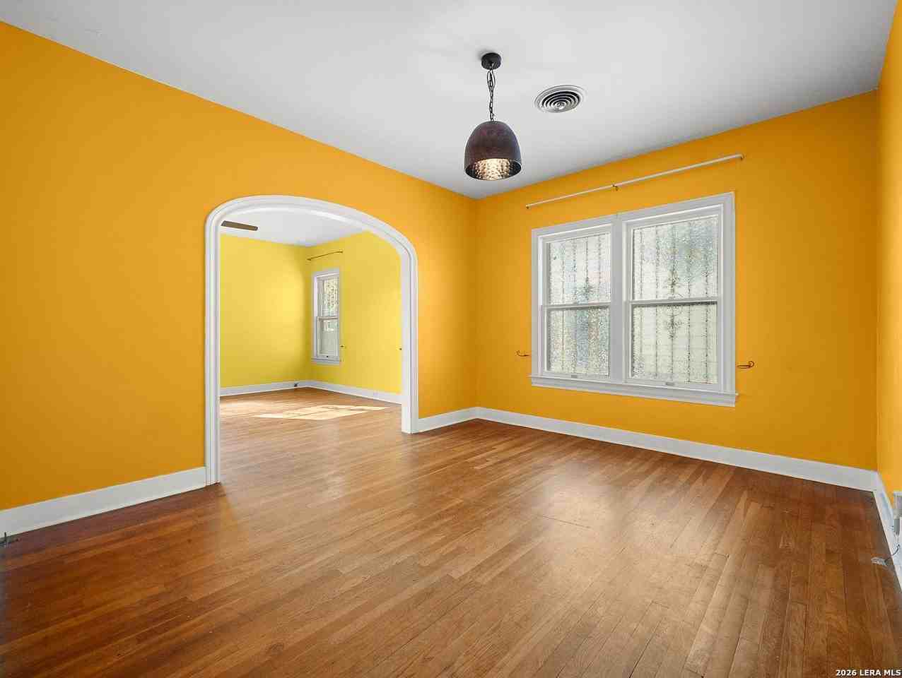 1627 Schley Ave - Photo 7 of 29