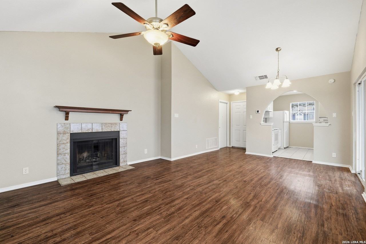 7403 Alverstone Way - Photo 4 of 25