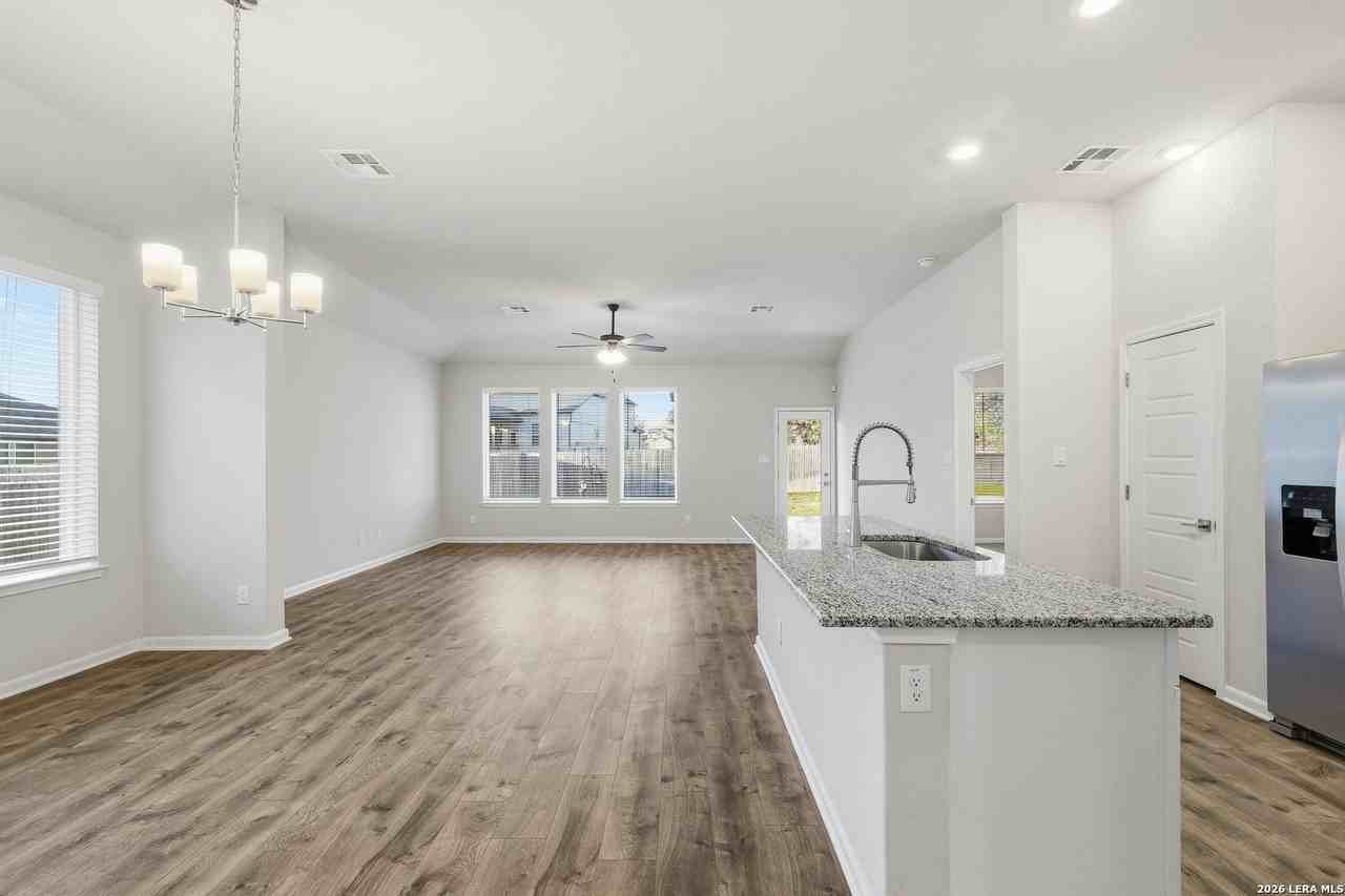 15525 Bowfin Bnd - Photo 3 of 27