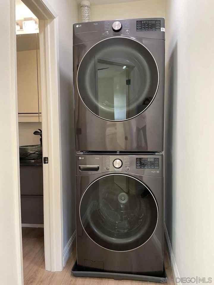 3040 Newell St - Photo 7 of 19