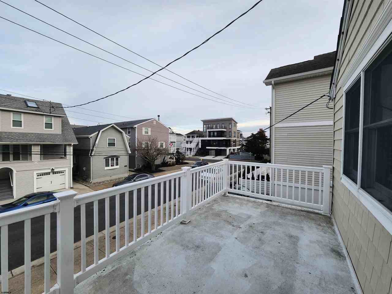 106 N Dudley Ave - Photo 6 of 15