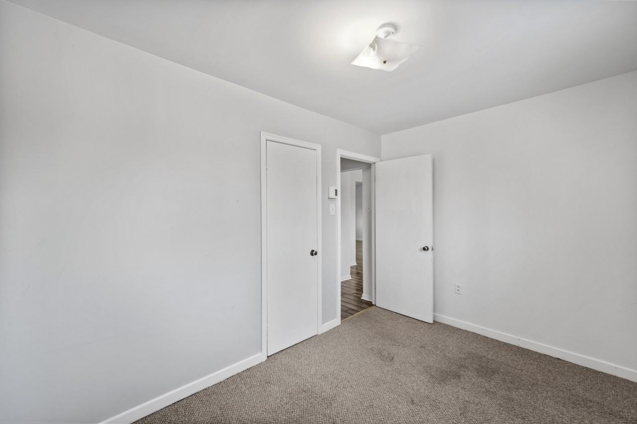 6 Sundial Pl #4 - Photo 7 of 10