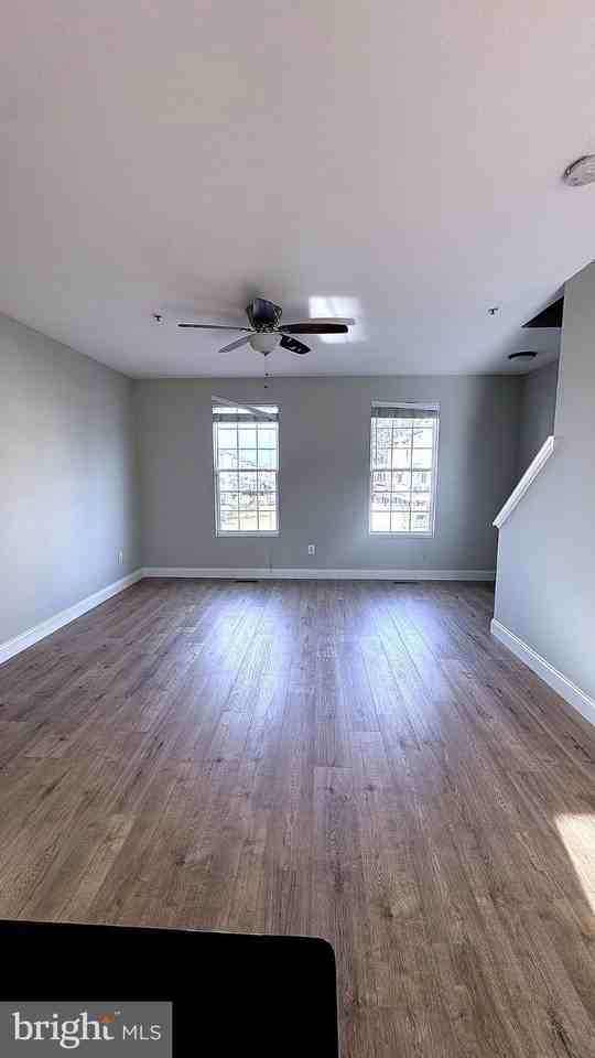 1125 Coulbourn Cor - Photo 5 of 9