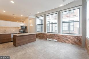 315 New St Apt 424 #424 - Photo 1 of 1