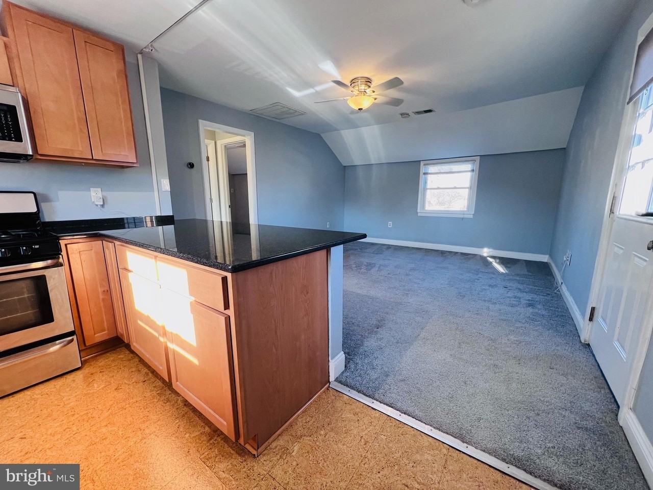 2616 Arlington Blvd Uppr Apt - Photo 2 of 16