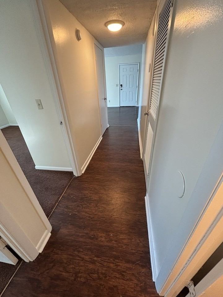 235 Vinewood Rd Apt B6 - Photo 7 of 9