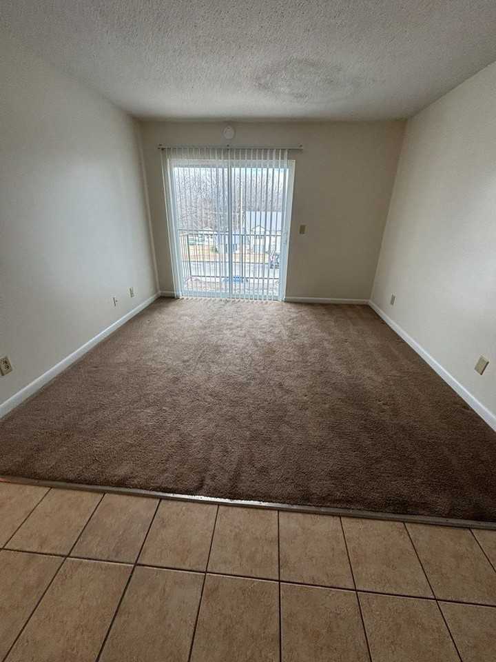 235 Vinewood Rd Apt C7 - Photo 2 of 11