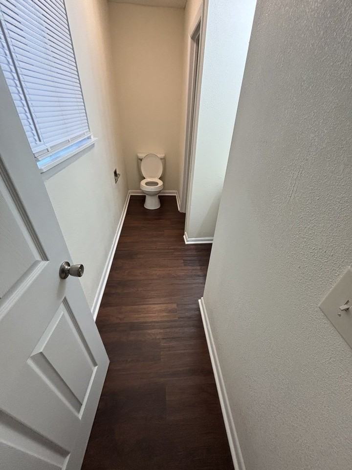 235 Vinewood Rd Apt D8 - Photo 7 of 15