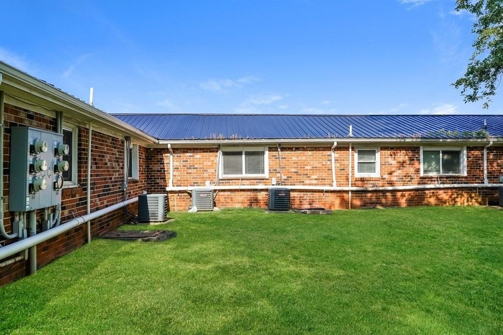 702 Couch St Apt 52 - Photo 3 of 14