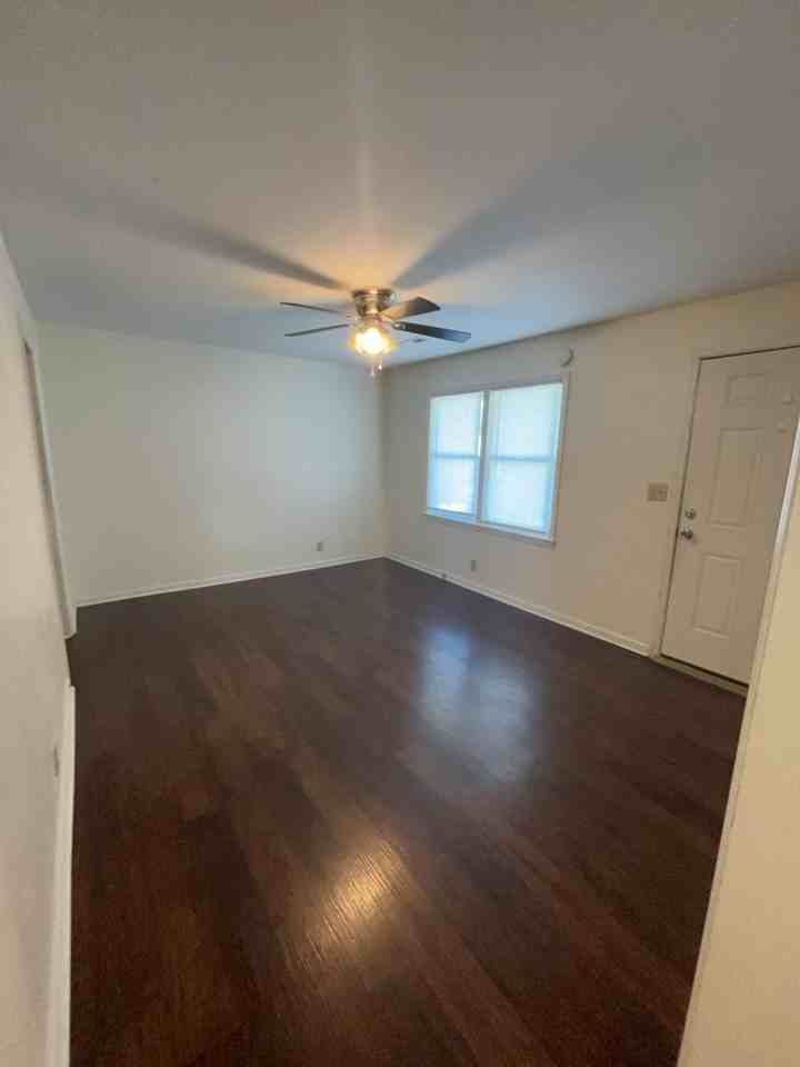 702 Couch St Apt 52 - Photo 5 of 14