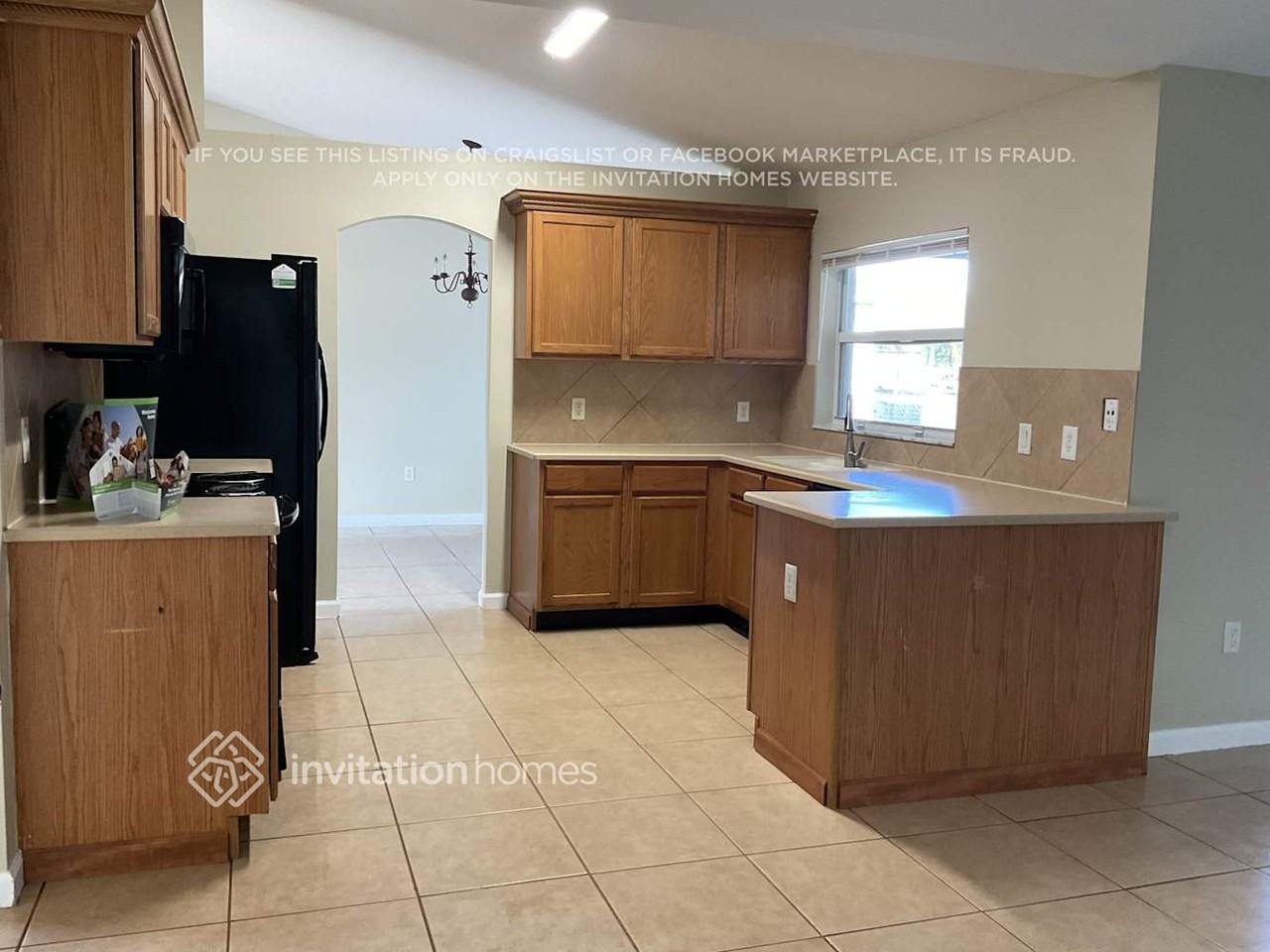 427 Biscayne Ave Nw - Photo 3 of 13