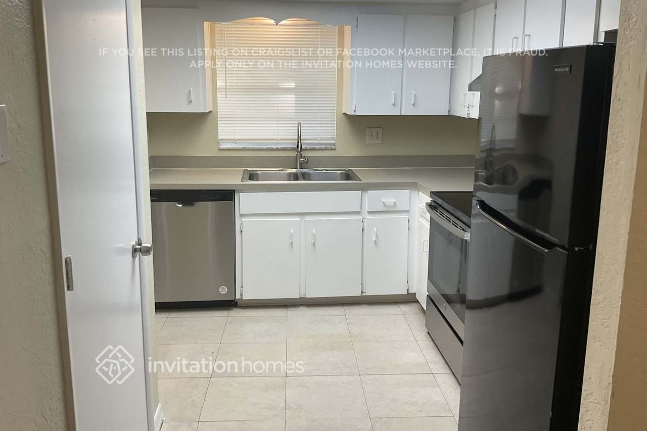 5857 79th Ave N - Photo 4 of 12