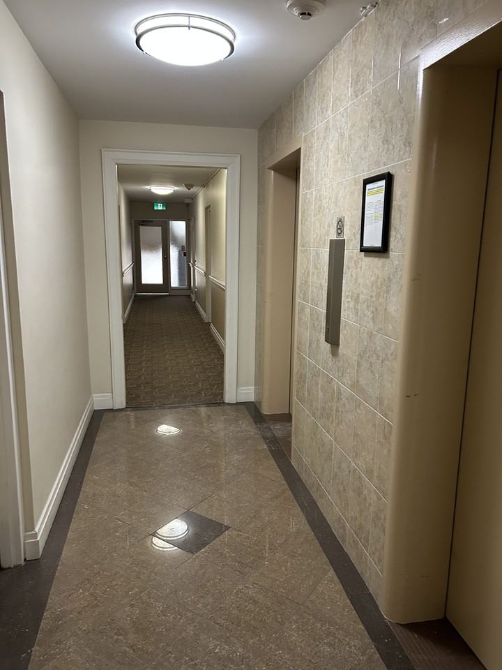 494 Avenue Road #23 - Photo 6 of 51