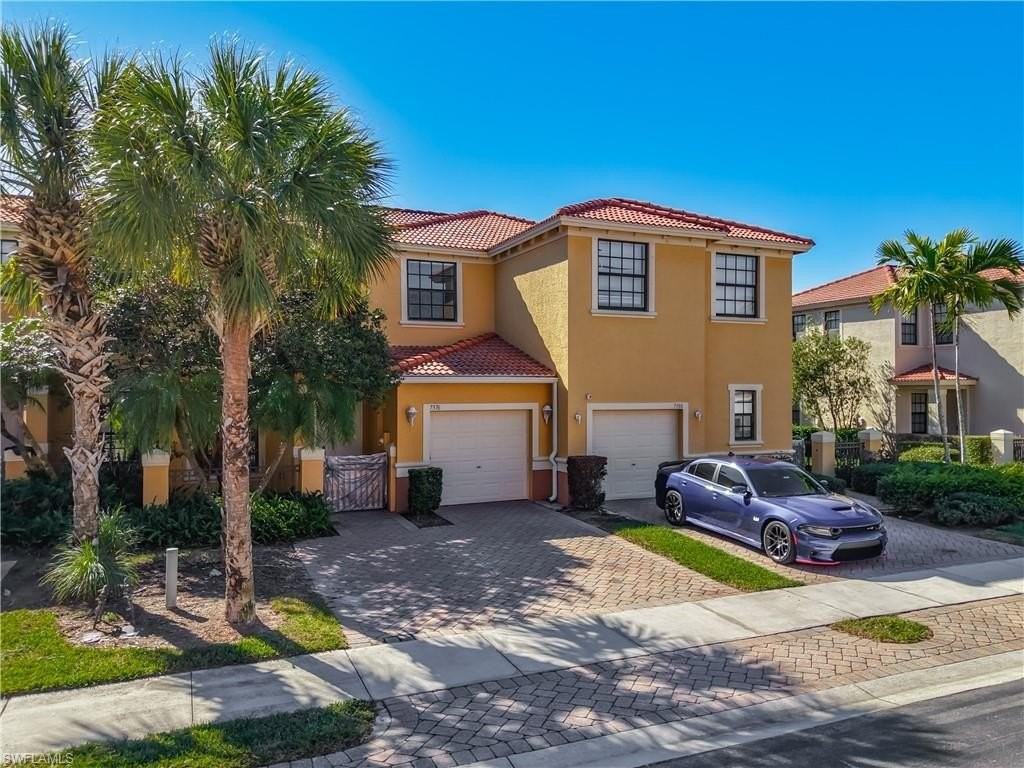 7376 Bristol Cir - Photo 4 of 50