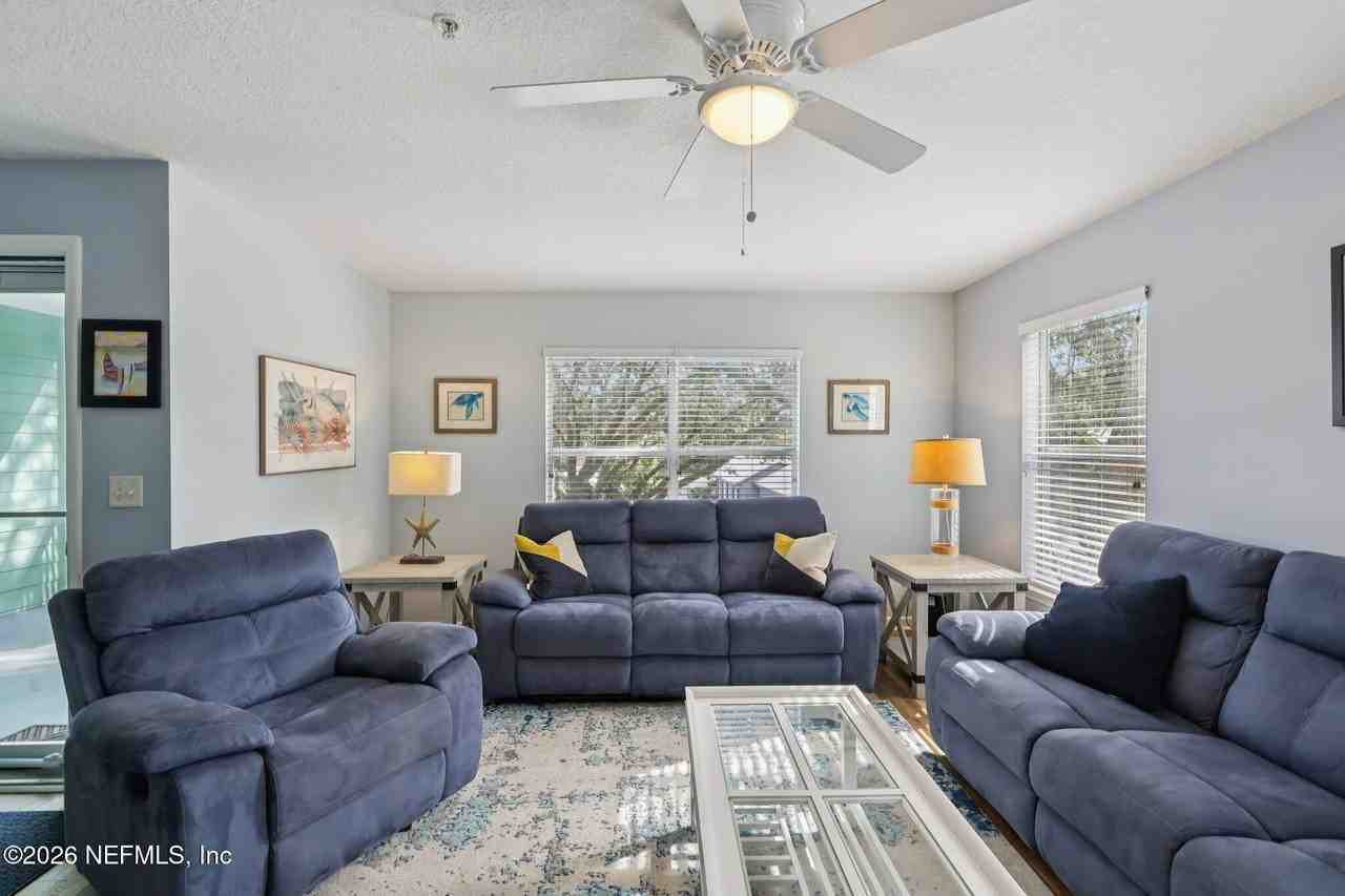 204 Sixteenth St - Photo 7 of 33