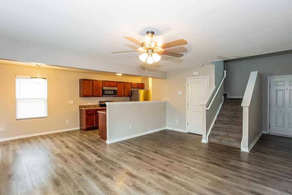 1083 Manston Pl Sw - Photo 7 of 17
