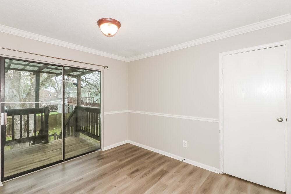 1406 Mayweather Ln - Photo 5 of 17