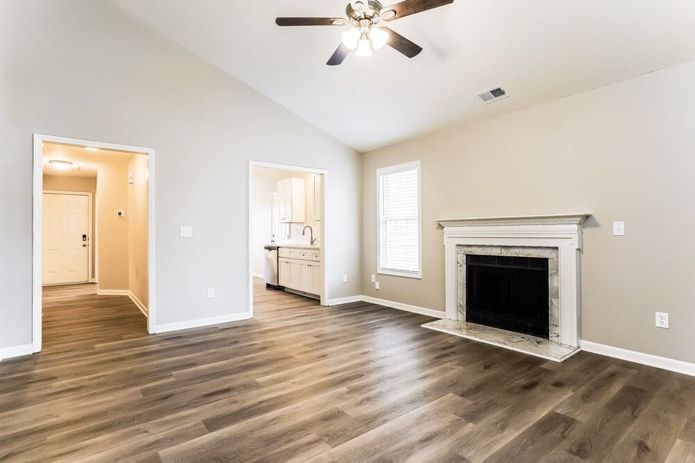 4009 Scofield Dr - Photo 3 of 16