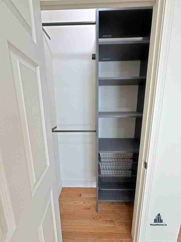 133 W 8th St #3 - Photo 5 of 44