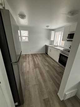 11208 51 St Nw - Photo 3 of 32