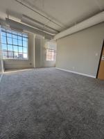 featured image of 1300 W 9th St