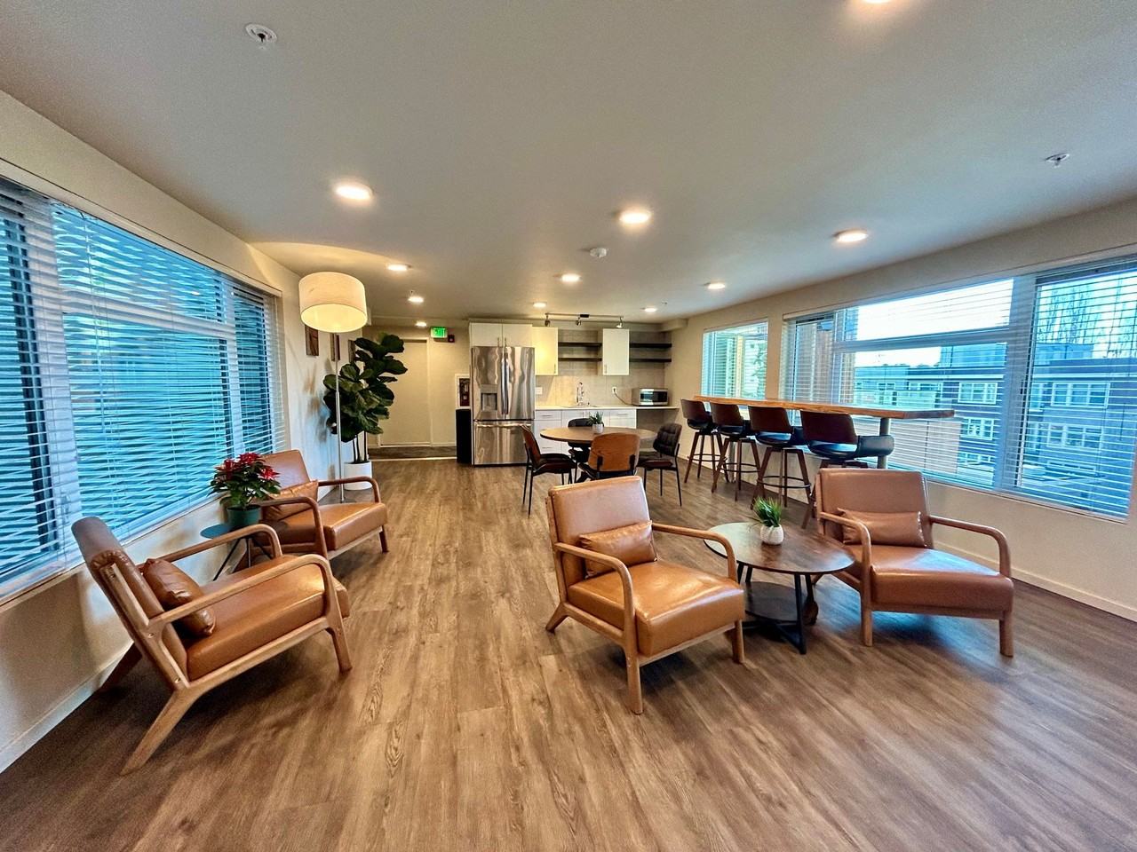 Plaza Apartments - Photo 7 of 35