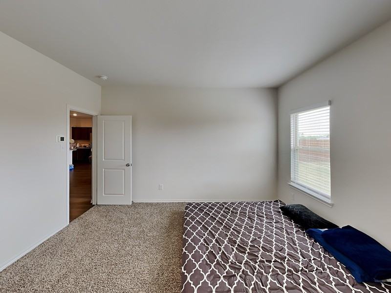 713 Glover Dr - Photo 6 of 21