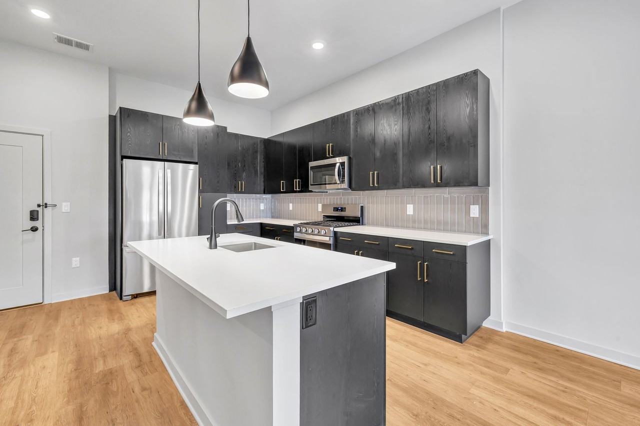 CANTERLY PLACE - Photo 7 of 50