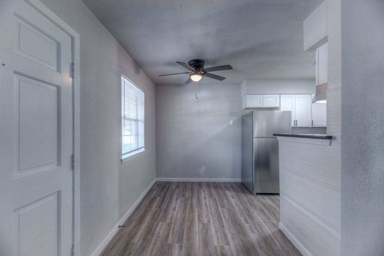 Brookside Garden - Photo 6 of 20