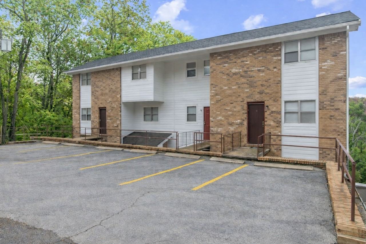 The View at Midtown - Photo 3 of 5