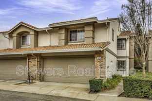 309 Camino Arroyo E #E - Photo 1 of 1