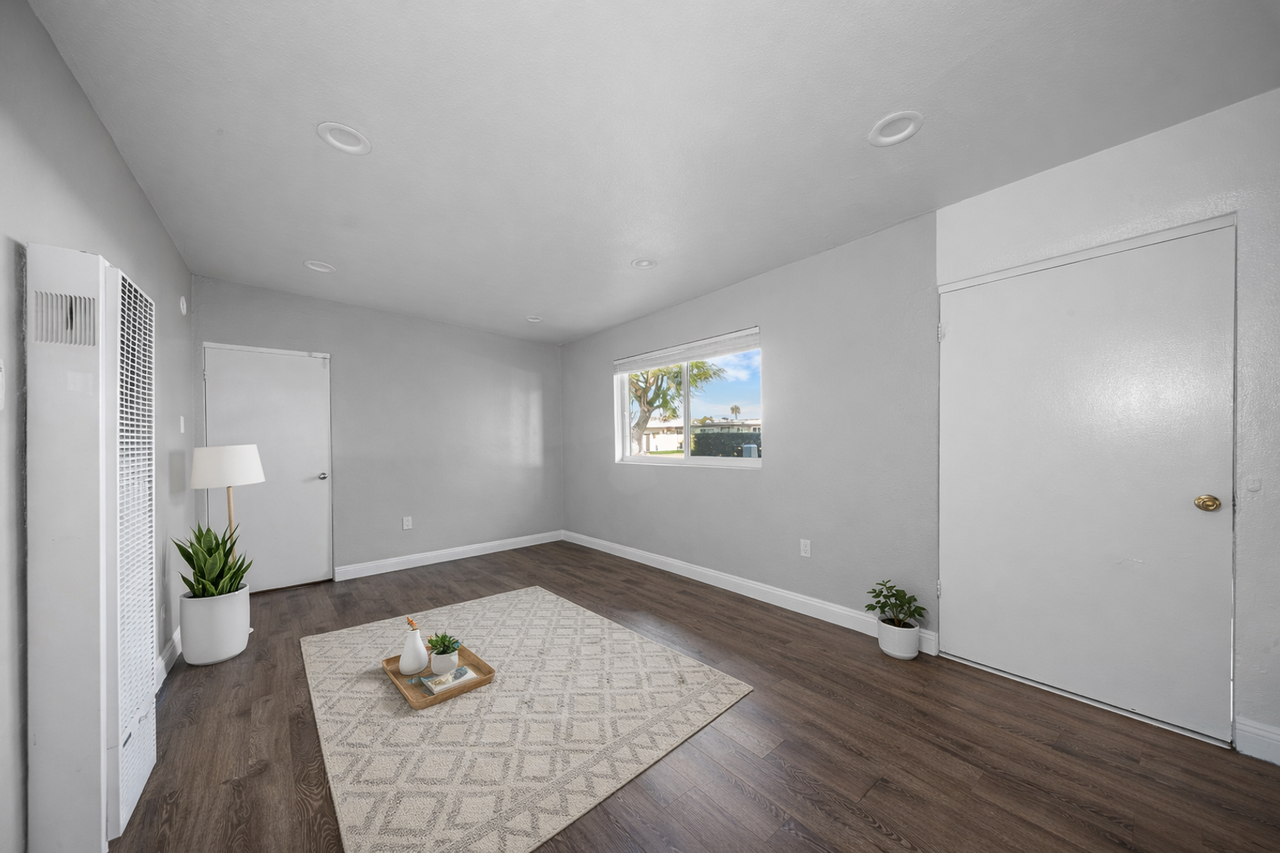 7800 Athens Circle - Photo 6 of 10