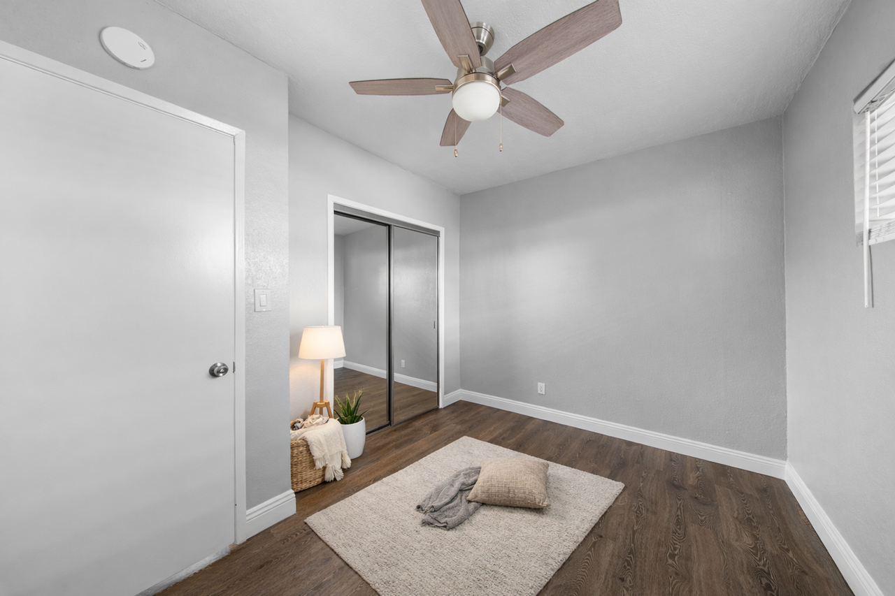 7800 Athens Circle - Photo 7 of 10