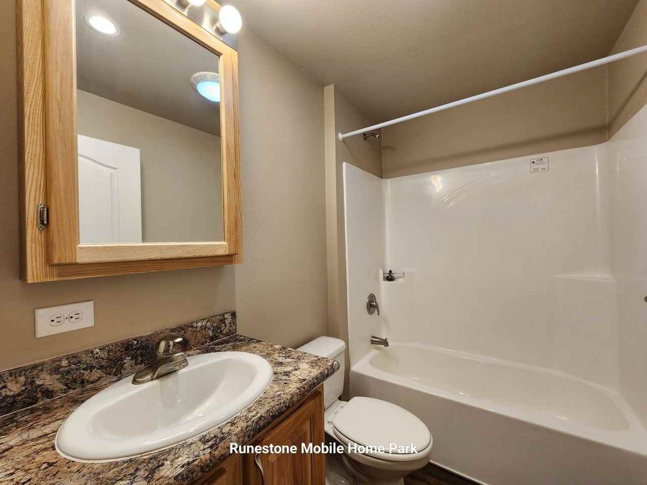 17 Grand Ave S - Photo 2 of 21