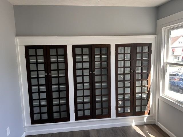 305 Tompkins Street - Photo 7 of 22