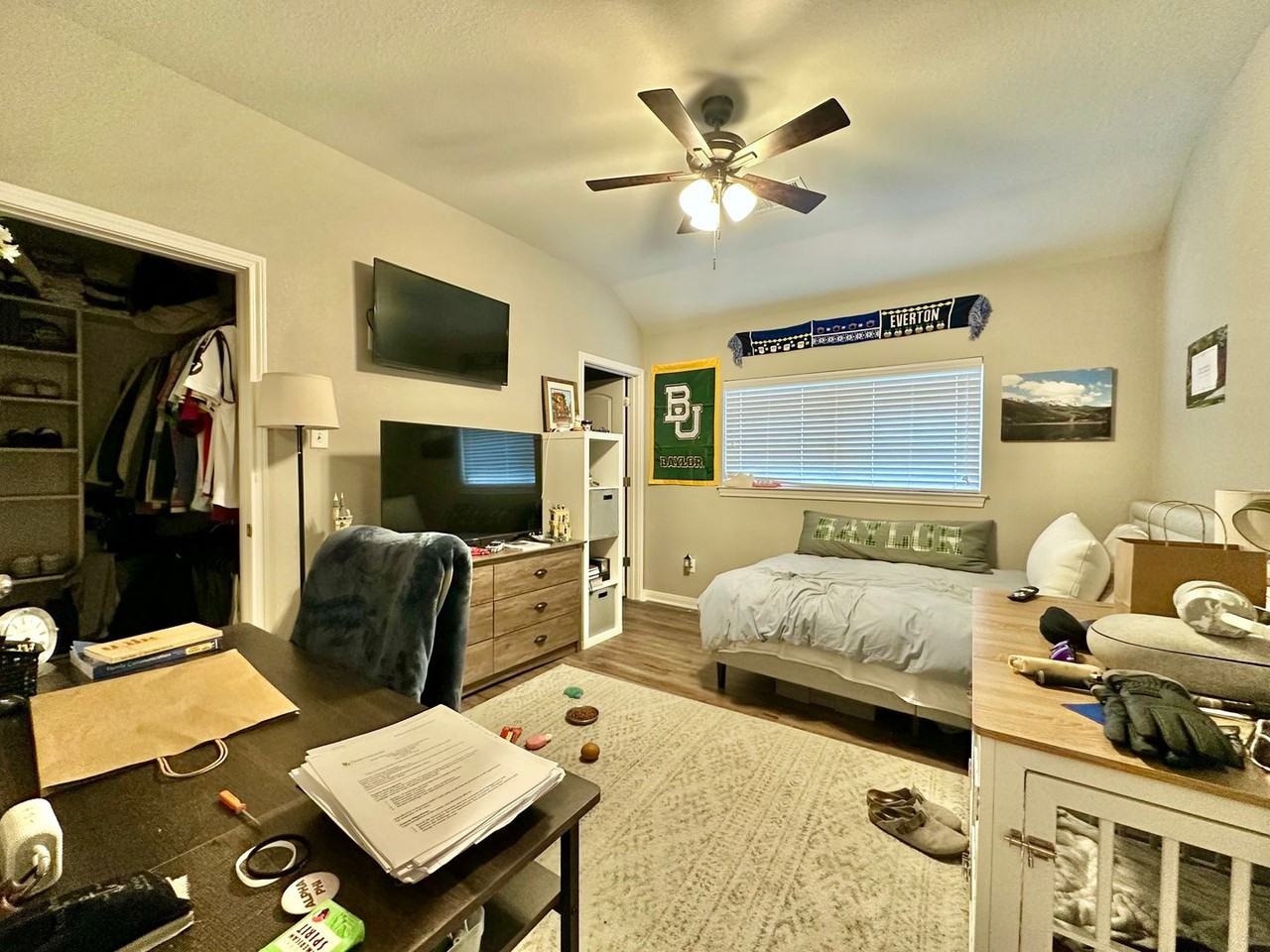 208 Church Ave - Photo 7 of 19