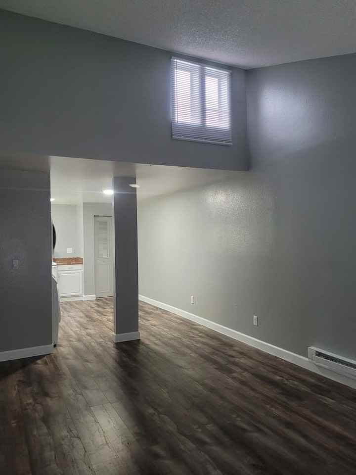 Central Park Apartments - Photo 4 of 39