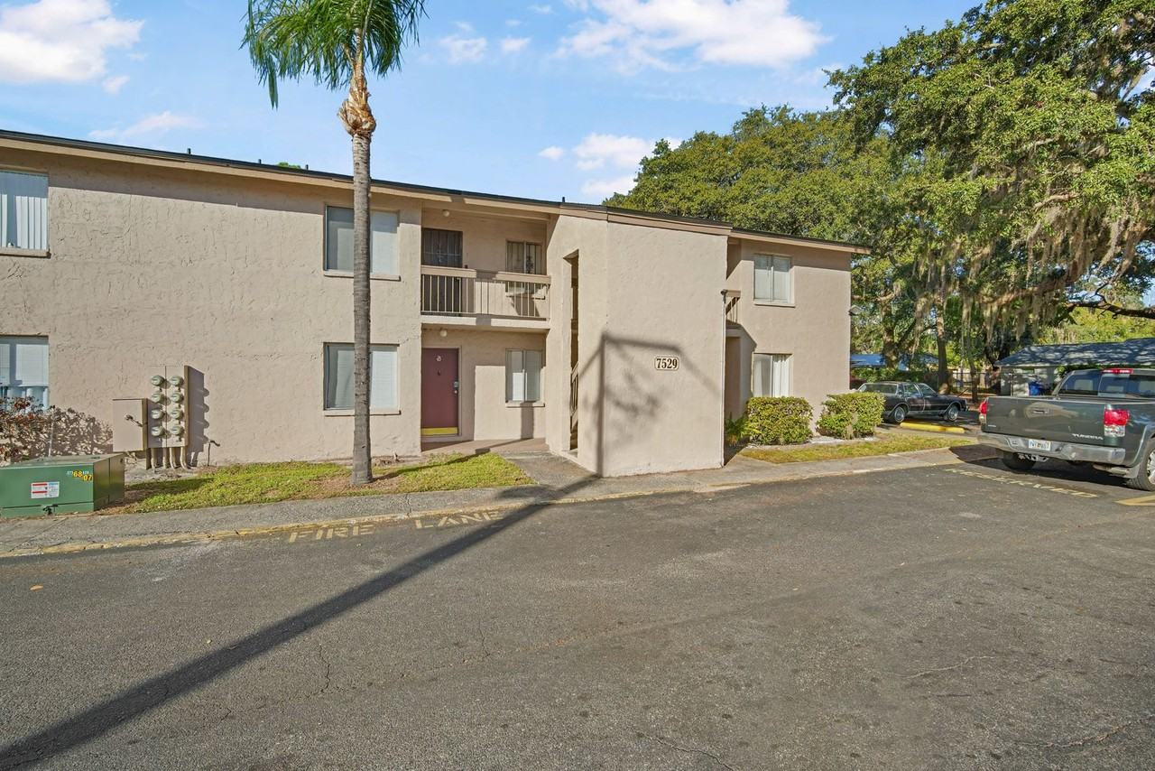 7529 Pitch Pine Cir #D - Photo 2 of 23