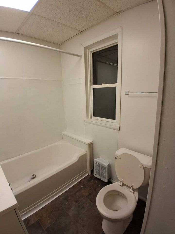 1330 E Washington St #1 - Photo 7 of 15