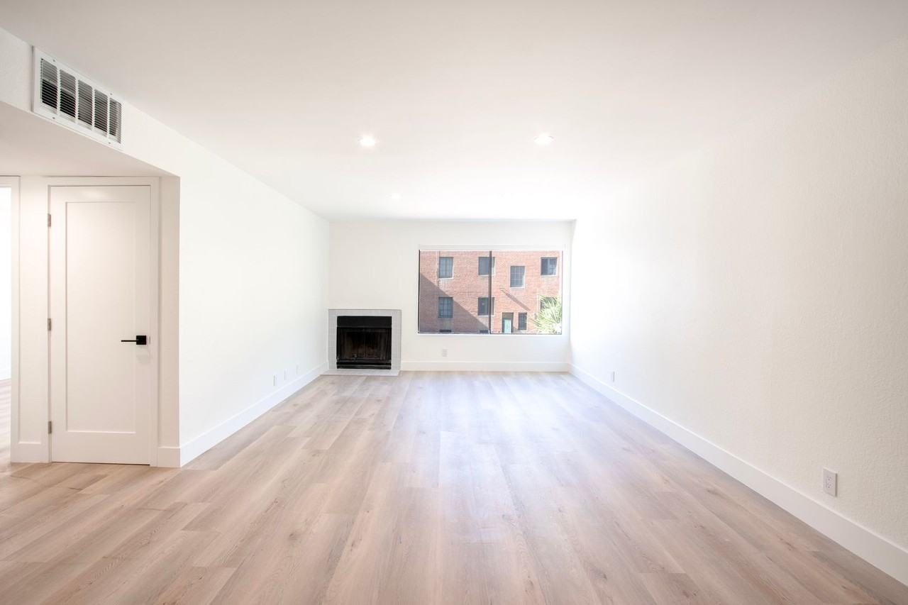 2123 Rodney Dr - Photo 7 of 18