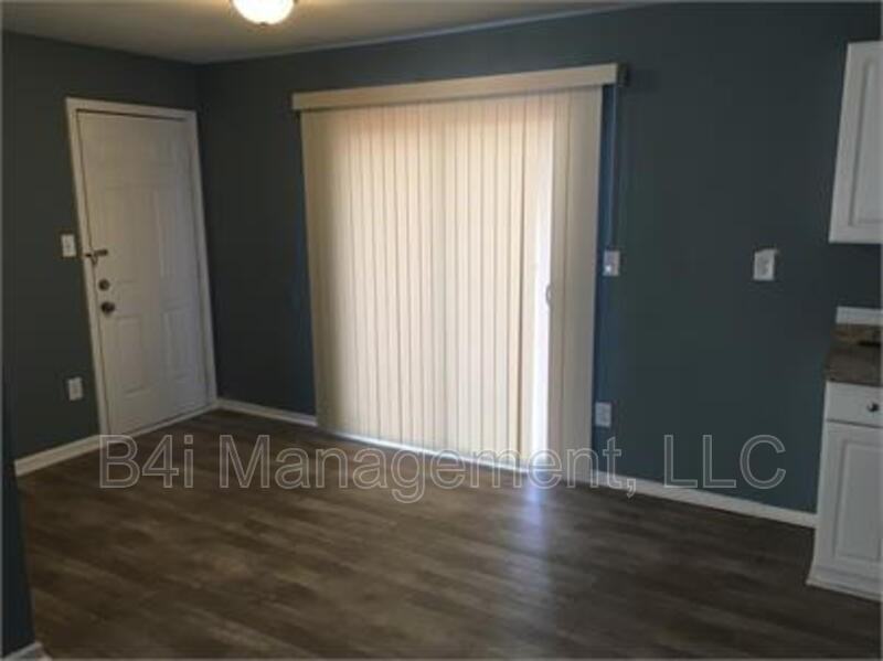 324 Macedonia Rd Se - Photo 4 of 11