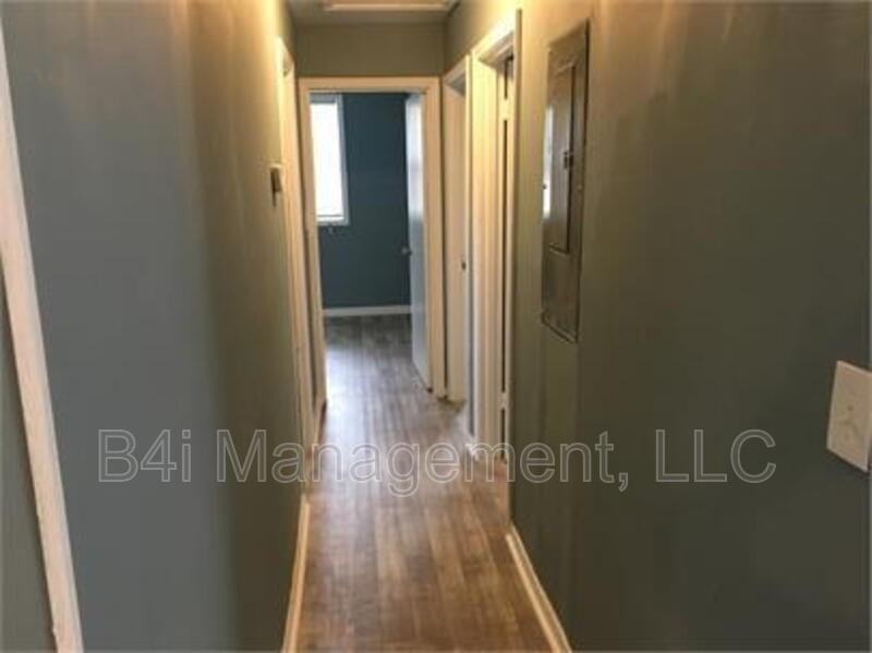 324 Macedonia Rd Se - Photo 5 of 11