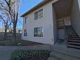 325 Se Lilly Ave #A - Photo 1 of 1